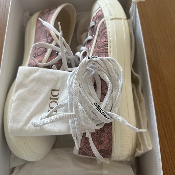 Dior Walk"N'Dior Sneakers - Picture 9 of 9